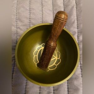Singing bowl